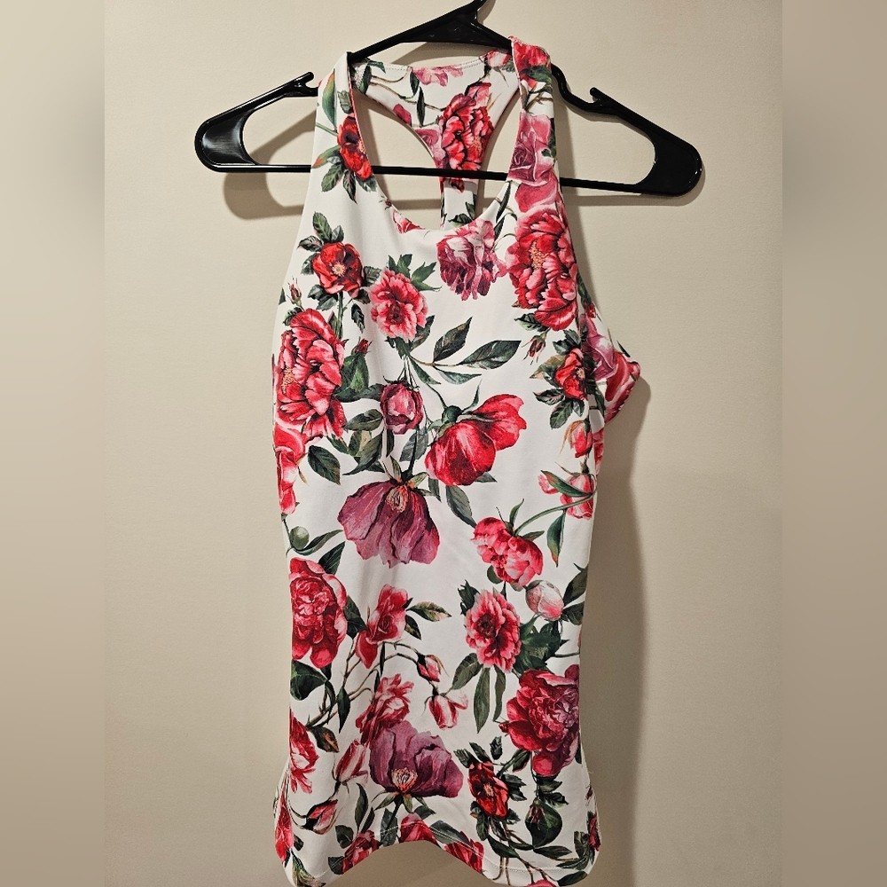 Kiragrace Floral Yoga Top Racer Back Size MEDIUM